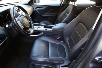 Jaguar F-Pace - 4