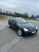 Mercedes-Benz Mercedes Benz 220 CDI w203 Limousine Mopf - Mercedes-Benz C-Klasse: W 203