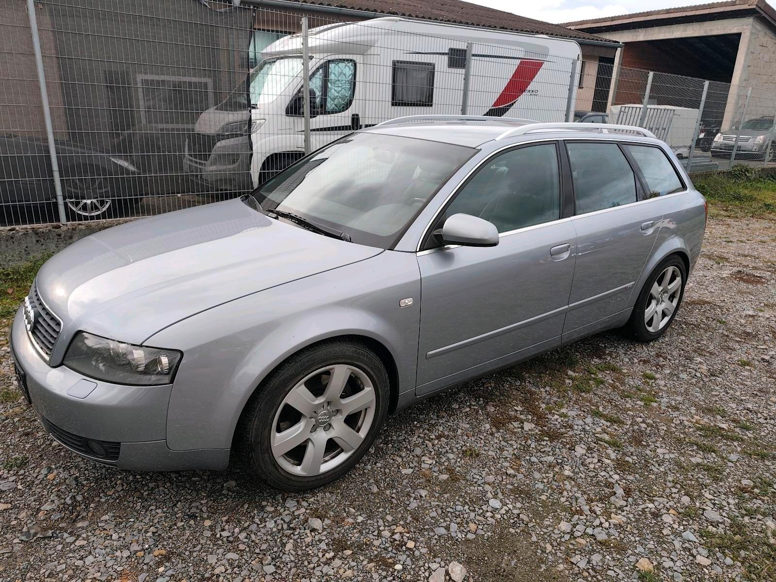 Audi A4 2004 — interior