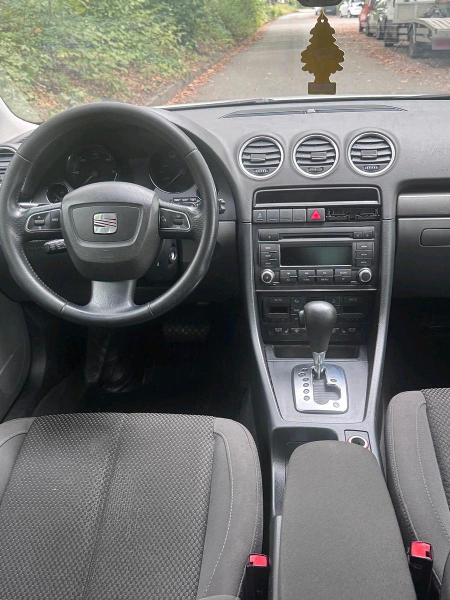 Seat Exeo 2013 — rear view