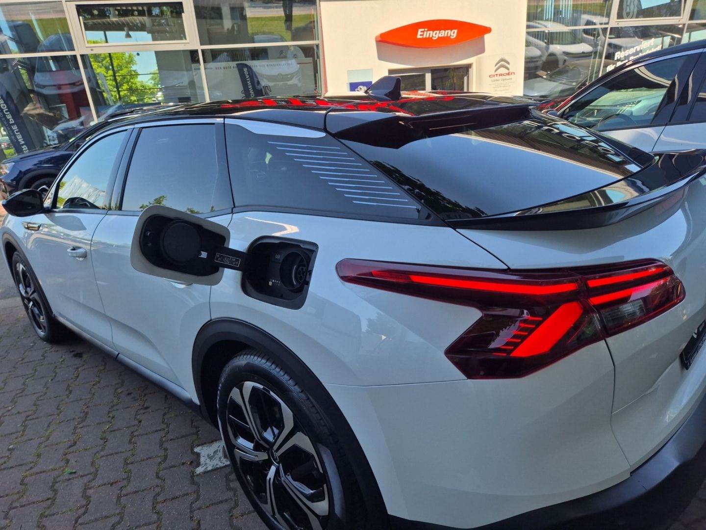 Fahrzeugabbildung Citroën C5X 1.6 Plug-In Shine Pack Hybrid 225 e-EAT8