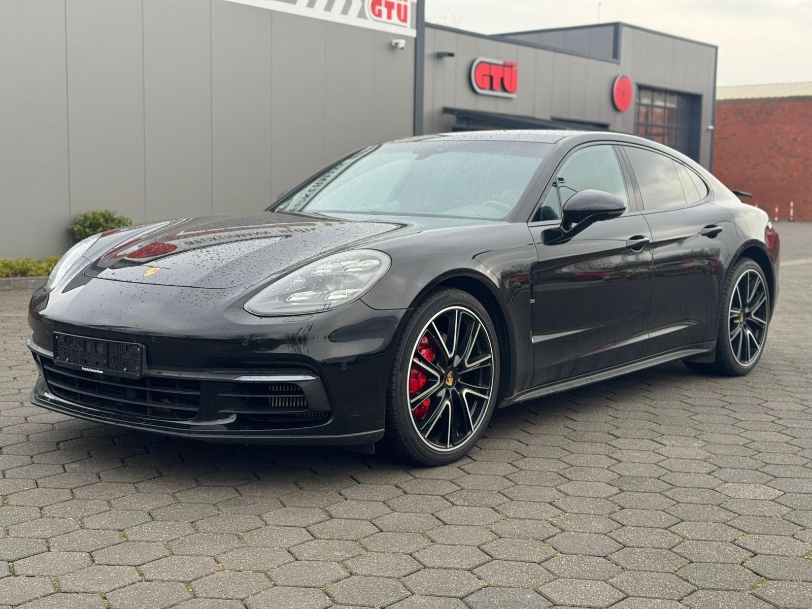 Porsche Panamera 4 S