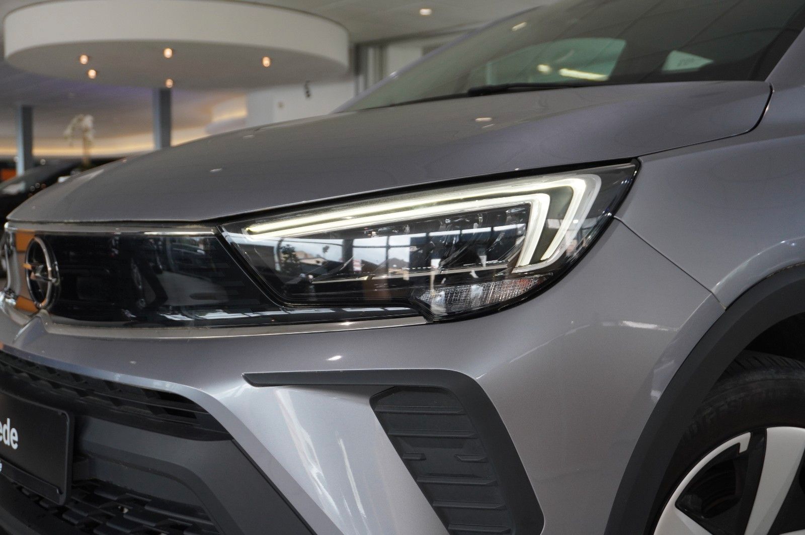 Fahrzeugabbildung Opel Crossland (X) 1.2 EDITION NAVI/LED/KAMERA/TEMP.