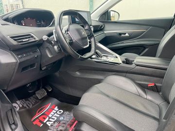 Peugeot 5008 - 8
