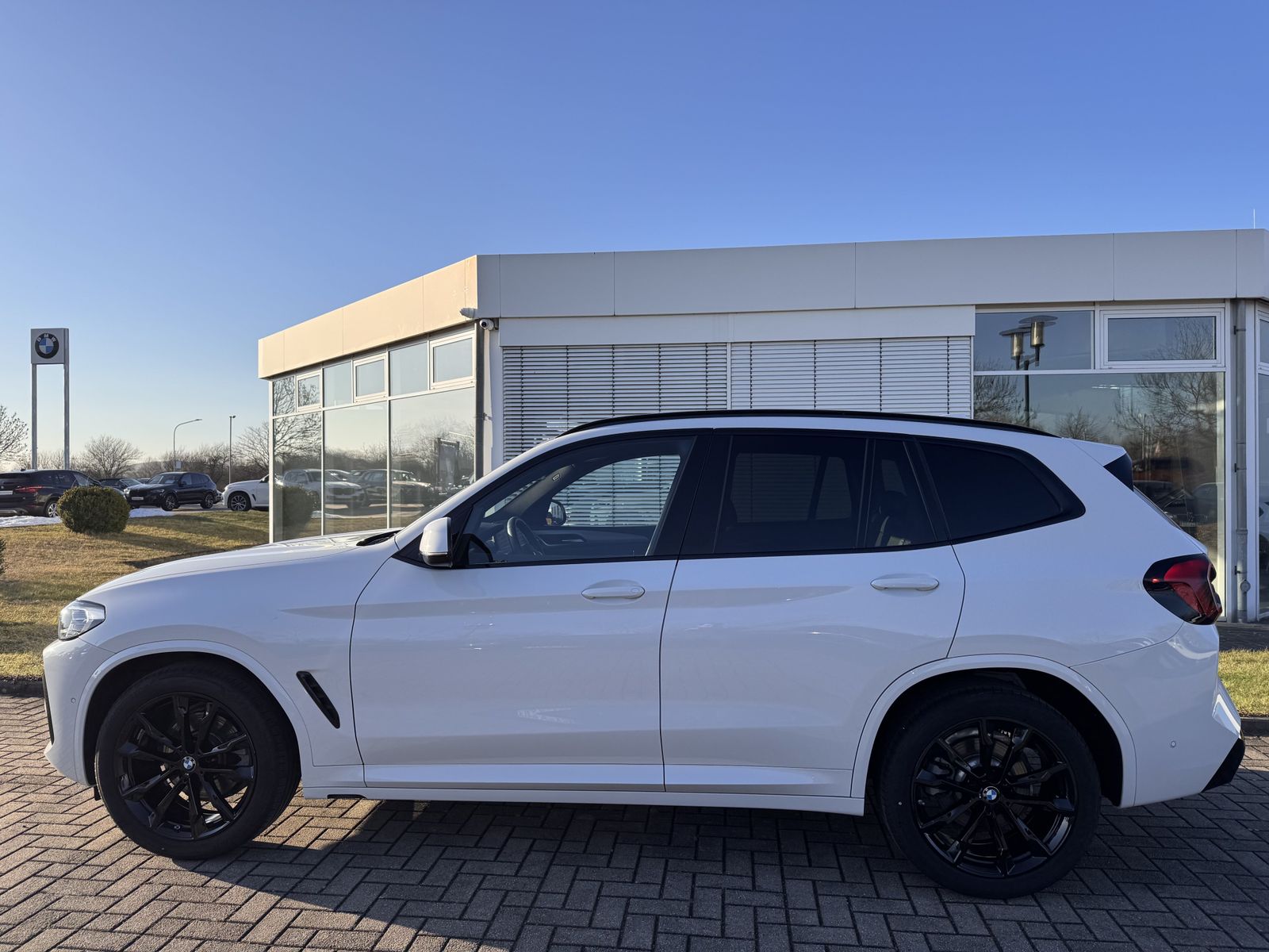 BMW X3 xDrive20d M Sport AHK LASER DRIVASSPRO HIFI foto 3