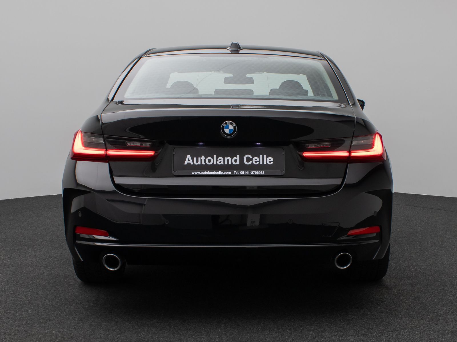 Fahrzeugabbildung BMW 318i DAB PDC Widscreen Geschwindigkeitsreg LED