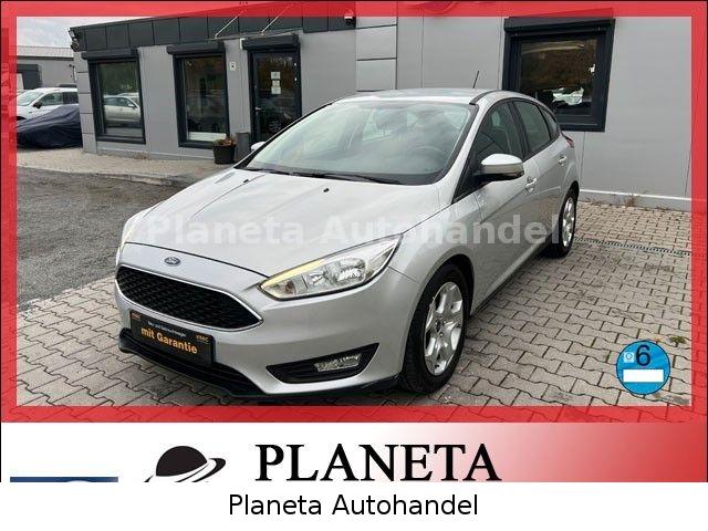 Ford Focus Lim. Trend*NAVI*KLIMA*PDC*HU/AU NEU*