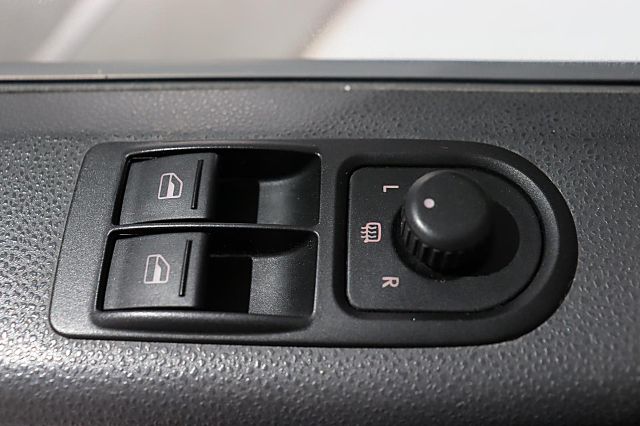 T5 Doka Pritsche 2.0 TDI DSG AHK LEDER NAVI PDC