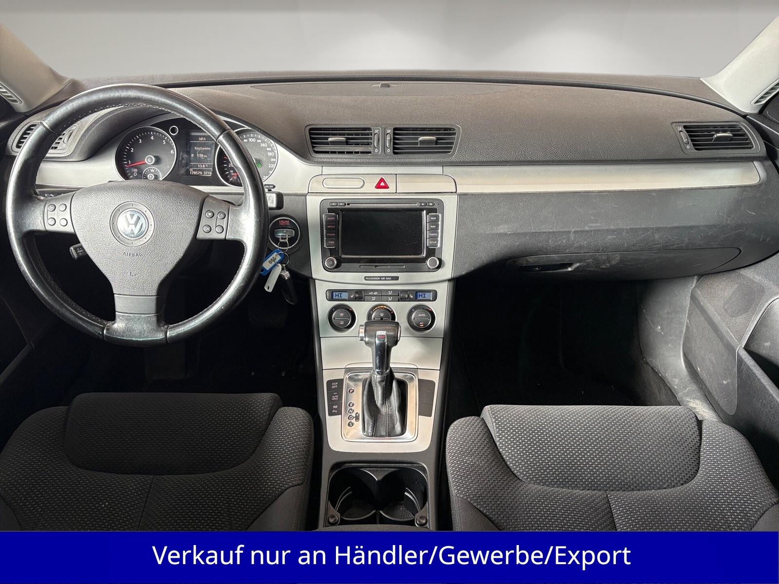 Volkswagen Passat 2009 — photo 11