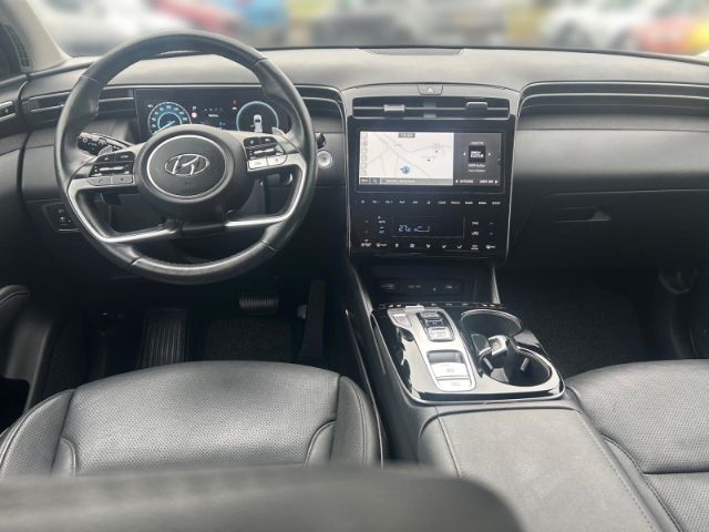 Fahrzeugabbildung Hyundai Tucson Prime Plug-In Hybrid 4WD El. Panodach Nav