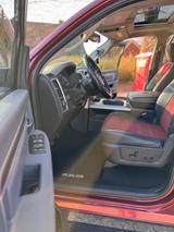 Dodge  RAM 1500 Quad Cab  SLT Bighorn  5.7L HEMI - Dodge RAM: 1500 Big