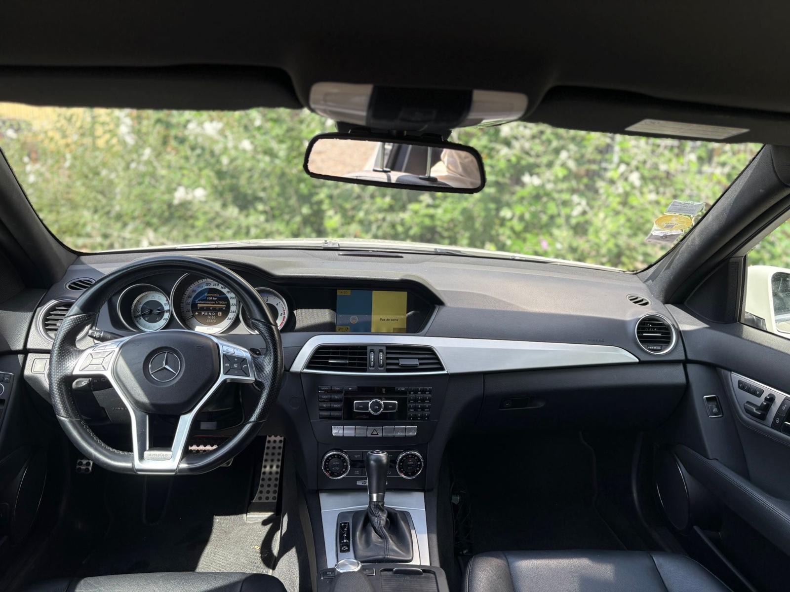 Mercedes-Benz C300 2012 — photo 7
