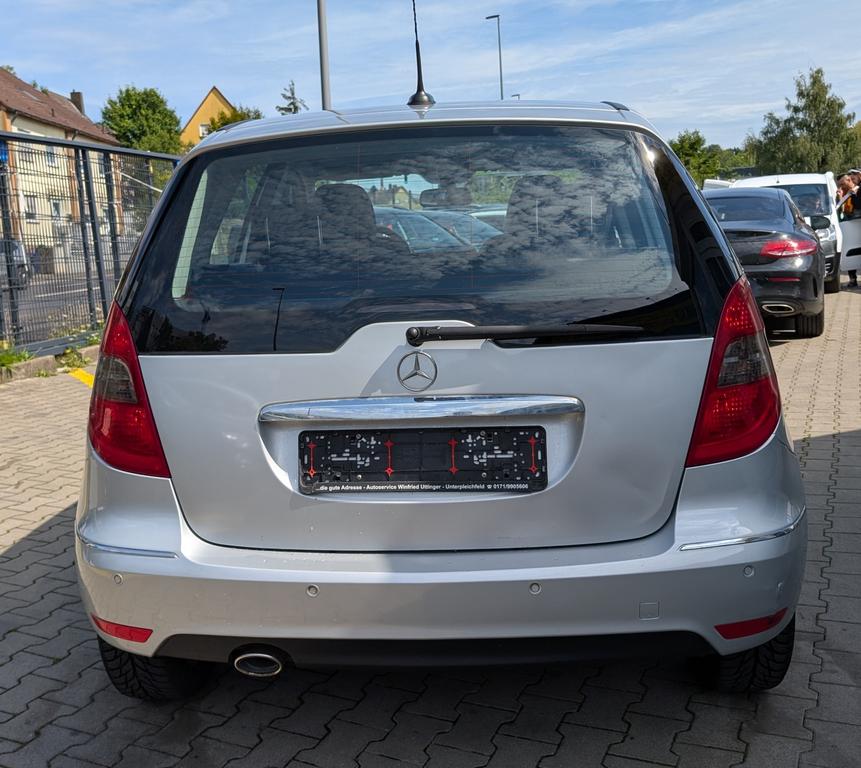Mercedes-Benz A 200