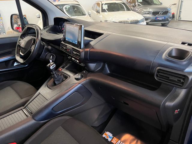 MYAUTOCENTER – Gebraucht- und Jahreswagen mit Werkstattservice in Pfaffenhofen Peugeot Rifter Allure L2*2. Hand*AHK*Klima*Navi*7-Sitzer