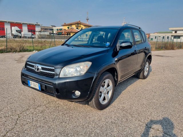 Toyota RAV 4 RAV4 2.2 D-4D 177 CV Luxury