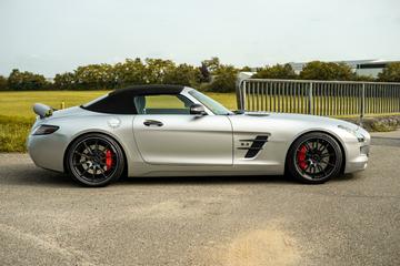 صورة 4 لـ 2013 Mercedes-BENZ SLS AMG