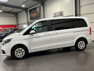Mercedes V 220 - 3