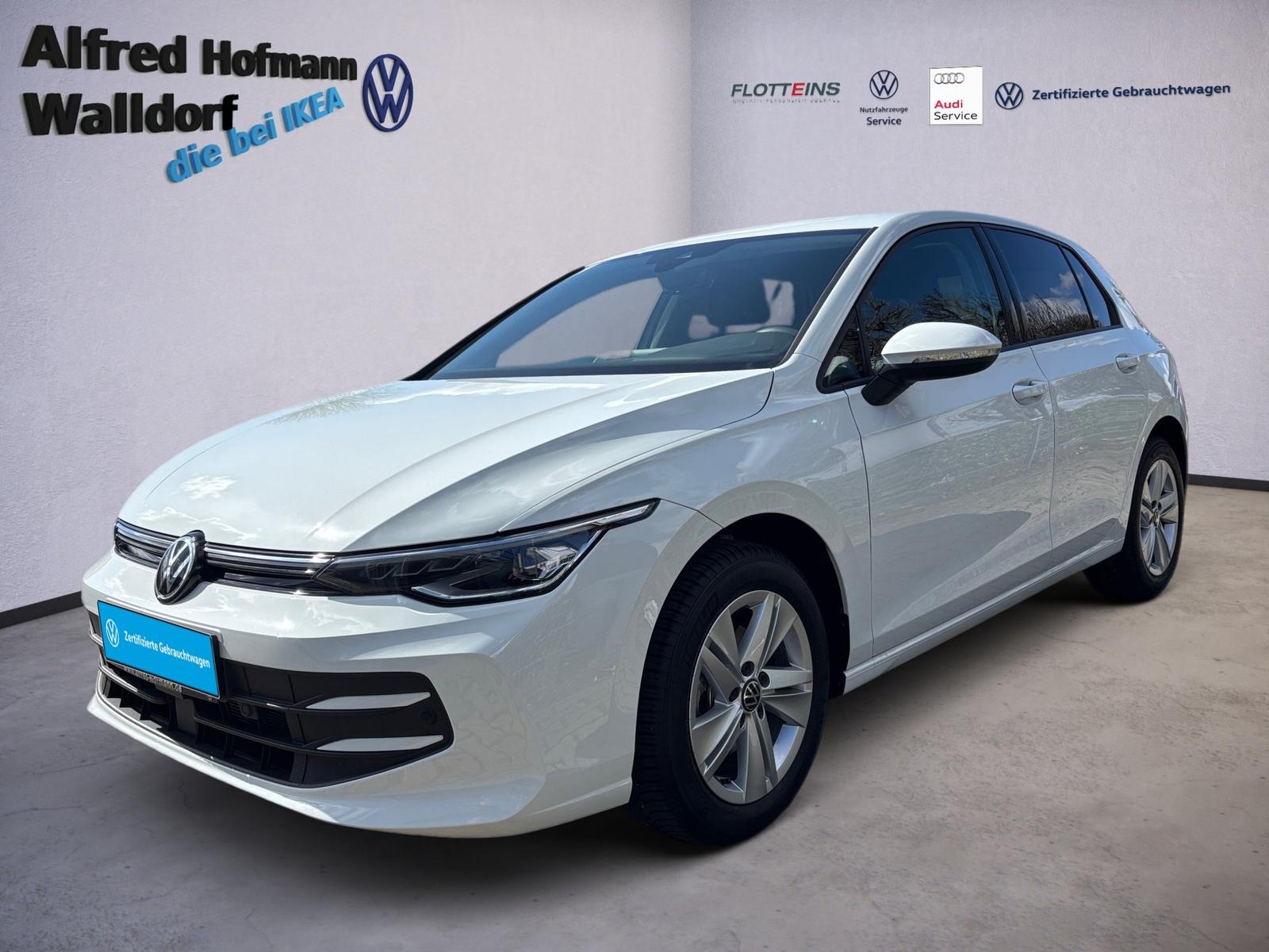 Volkswagen Golf VIII 1.5 eTSI Life DSG KEYLESS LED ACC