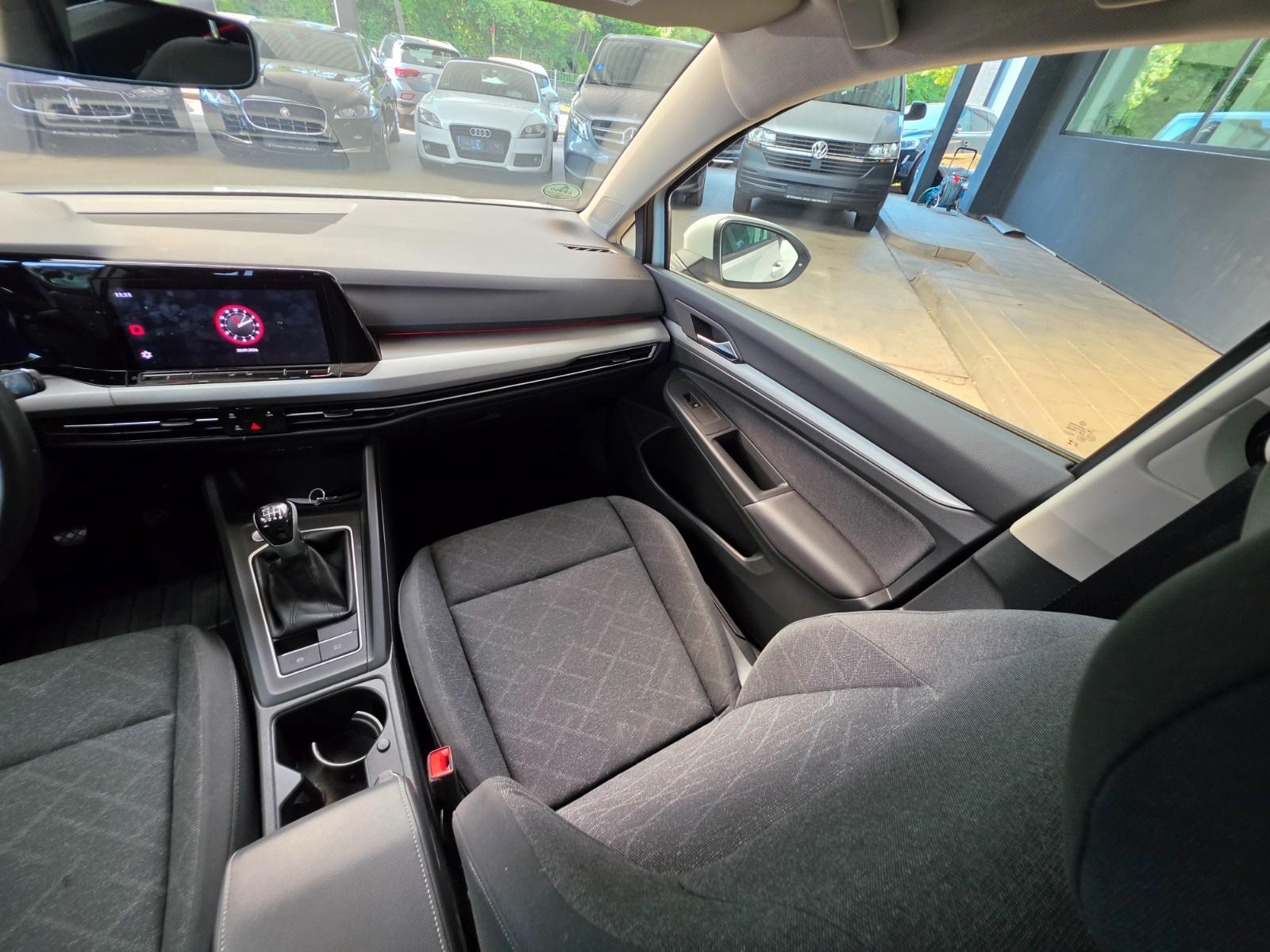 Volkswagen Golf VIII 1.5 TSI Variant Life Kamera/SZH/NAVI, миниатюра 30