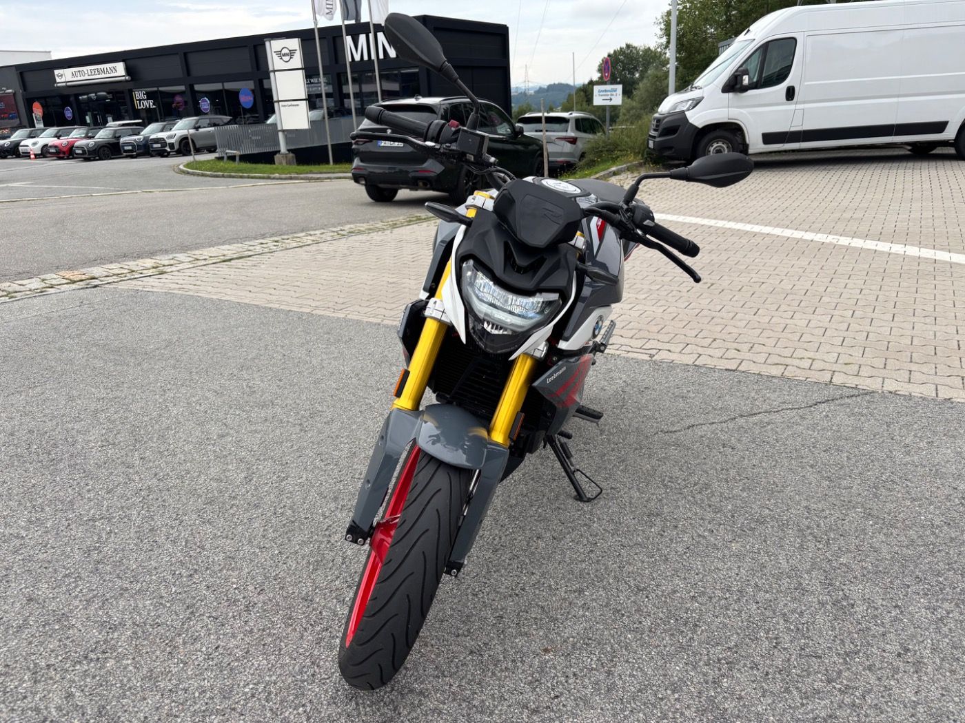 Fahrzeugabbildung BMW G 310 R Style Sport gepflegter Zustand