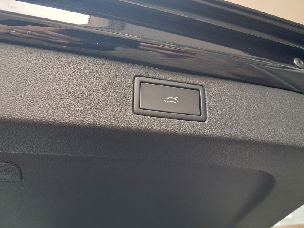 SKODA Kamiq 1.0 TSI DSG Drive AHK Kamera Allwetter - Bild 13