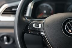 VW T-Roc 2.0 TDI Active | Navi | App | ACC | AHK VW T-Roc 2.0 TDI Active | Navi | App | ACC | AHK