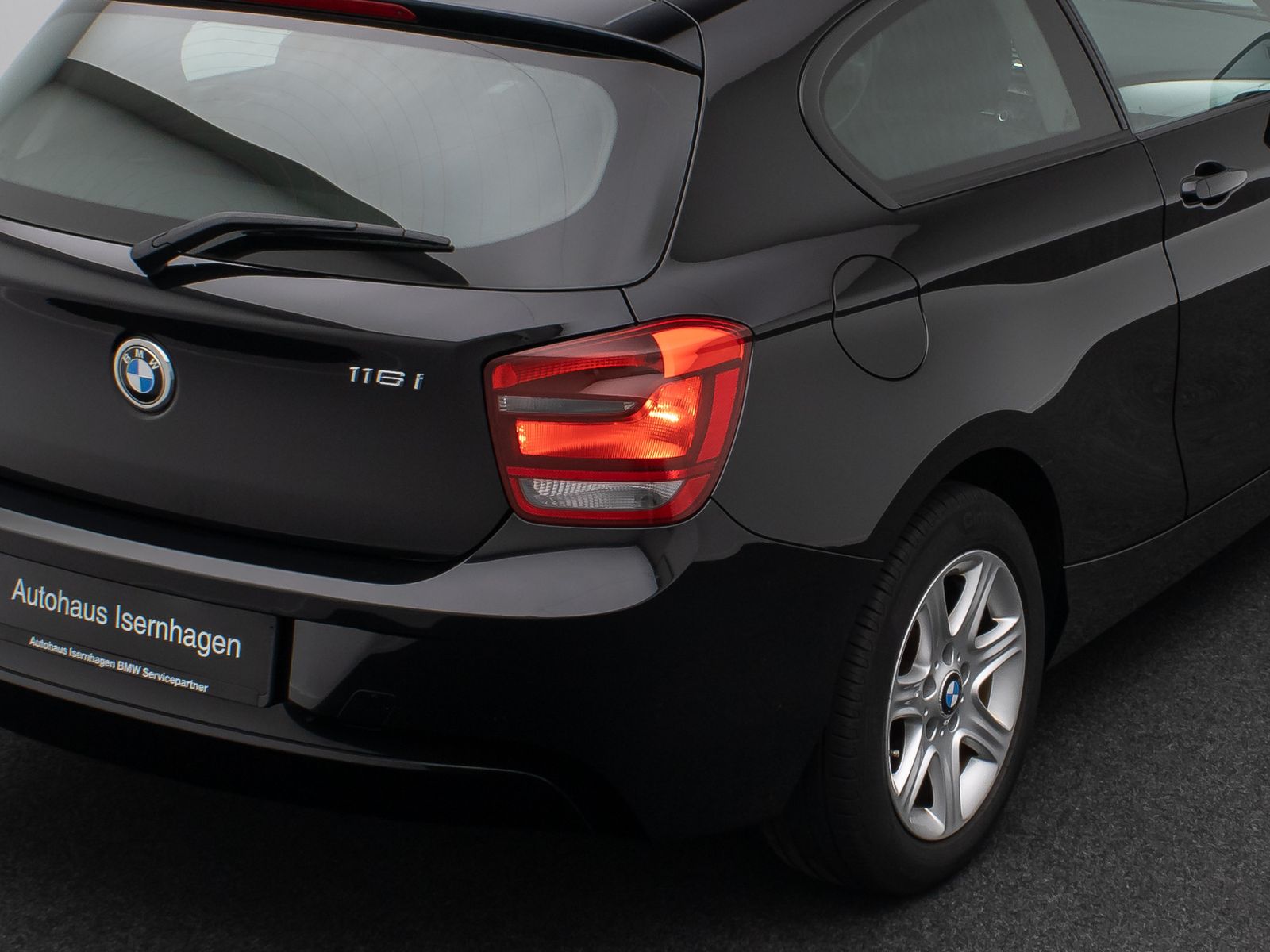 Fahrzeugabbildung BMW 116i Aut NaviBusiness Sitzheizung Freisprecheinr