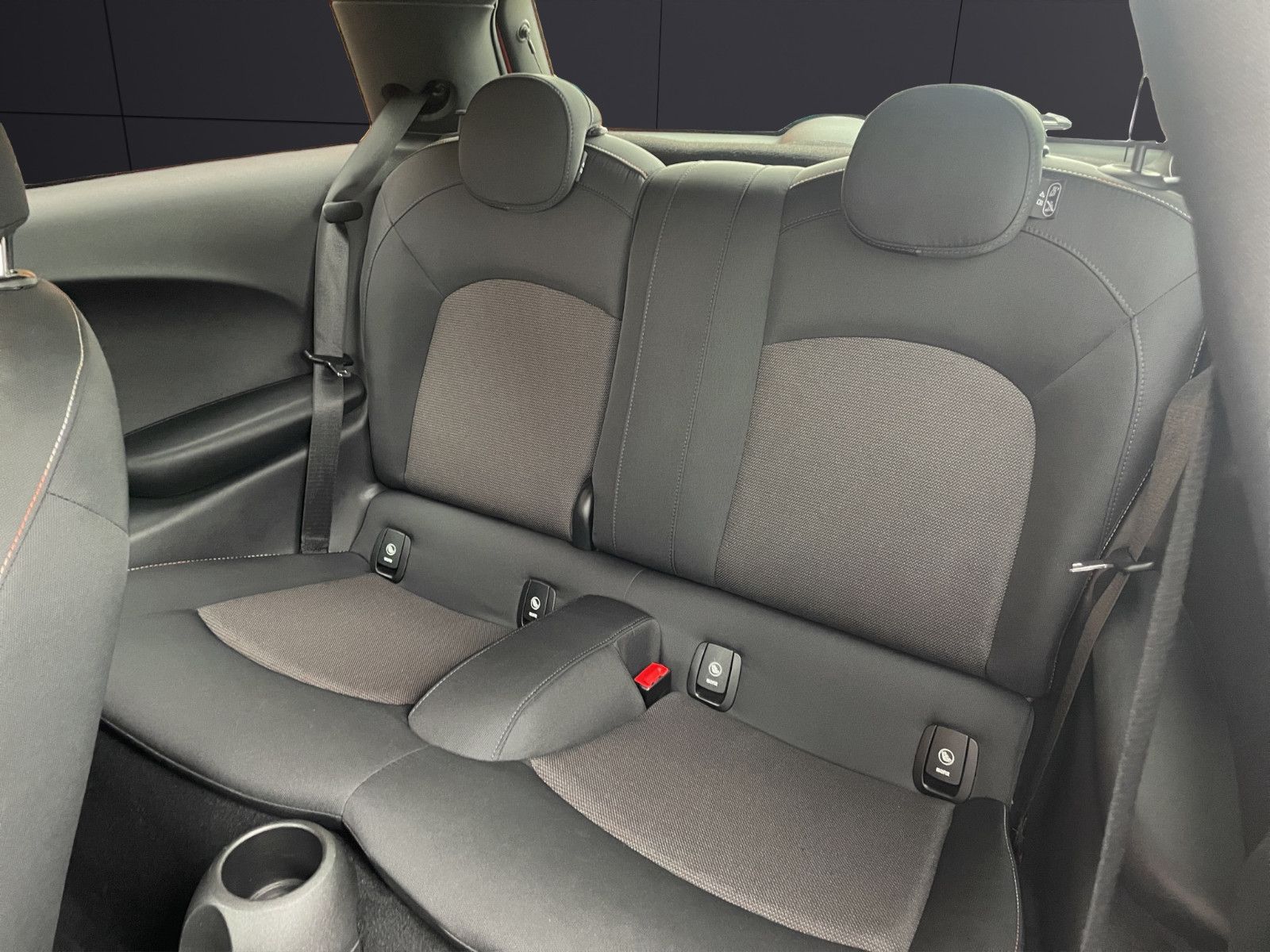 Fahrzeugabbildung MINI Cooper One*SitzHZ*PDC*Ambiente*Carbon*