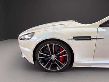 2011 Aston Martin DBS — миниатюра 17