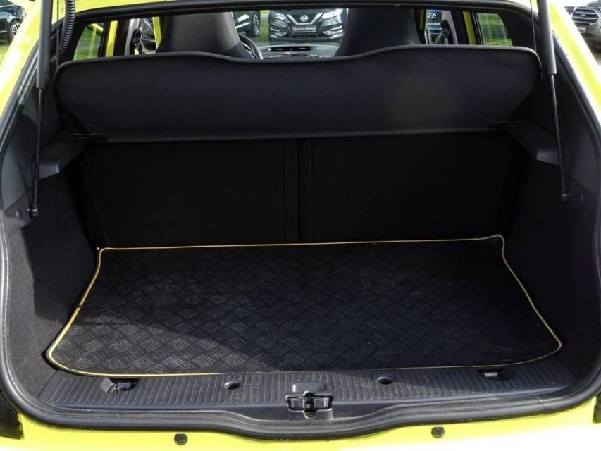 Fahrzeugabbildung Renault Twingo 1.0 SCe 70 Liberty  ALW-Reifen