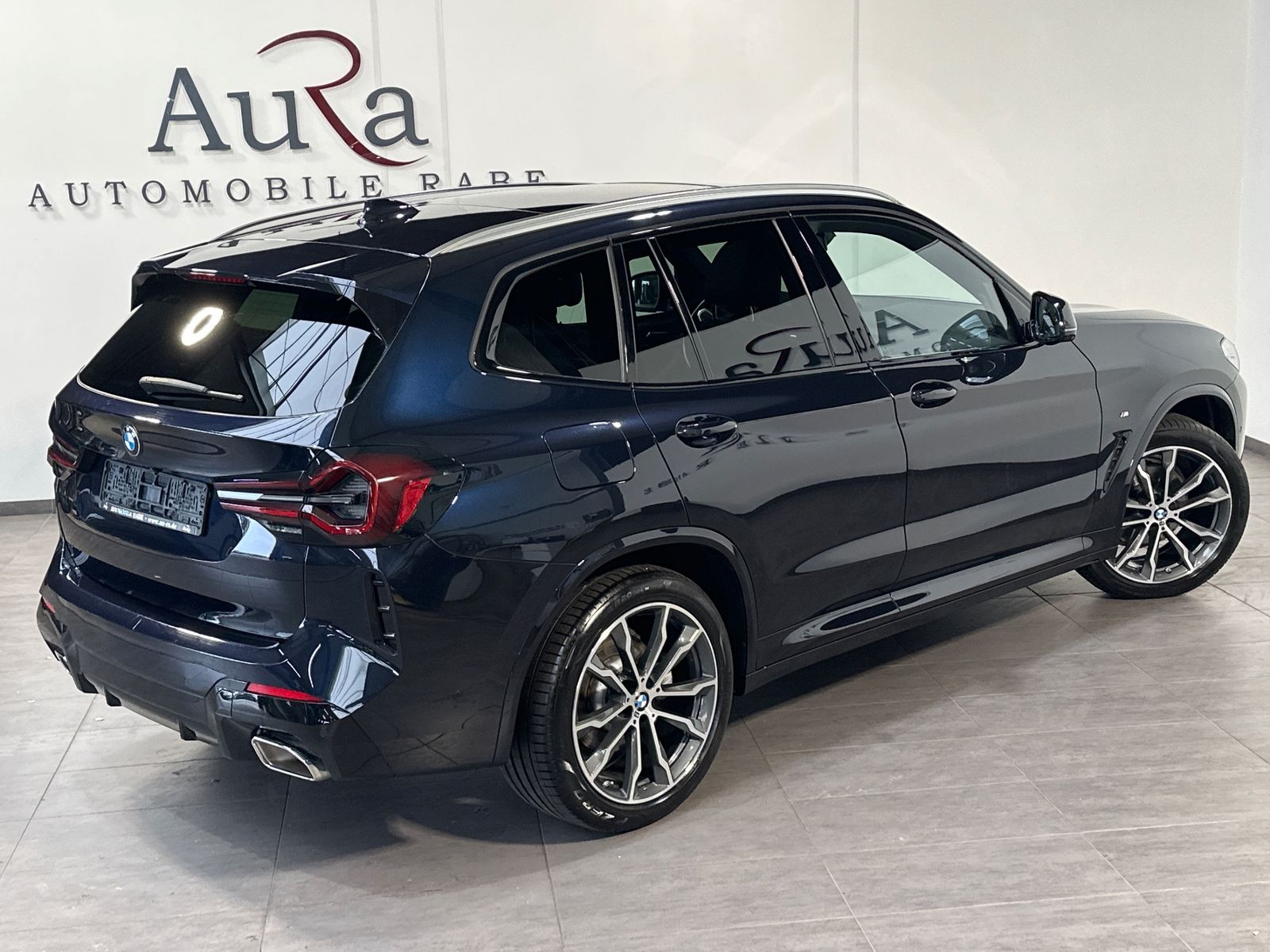 Fahrzeugabbildung BMW X3 xDrive20d NAV+LED+PANO+AHK+STHZ+HUD+SHZ+20ZO