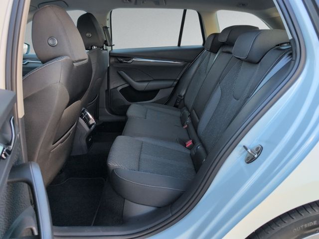 Octavia Combi 2.0 TDI DSG STYLE AHK+HEAD-UP+NAVI