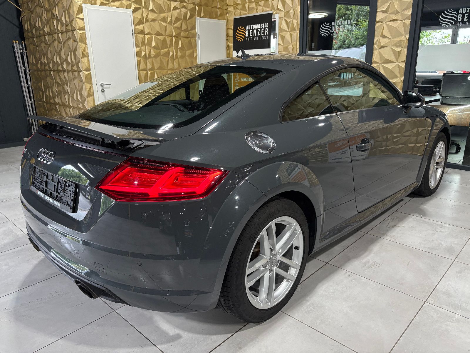 Fahrzeugabbildung Audi TT Coupe 1.8 TFSI/SHZ/NAVI/PDC/ALCANTARA/4-SITZ/
