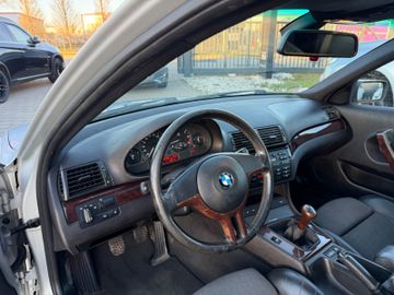 BMW 318 - 12
