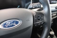 Fahrzeugabbildung Ford Focus Cool & Connect NAVI + WinterPaket + PDC