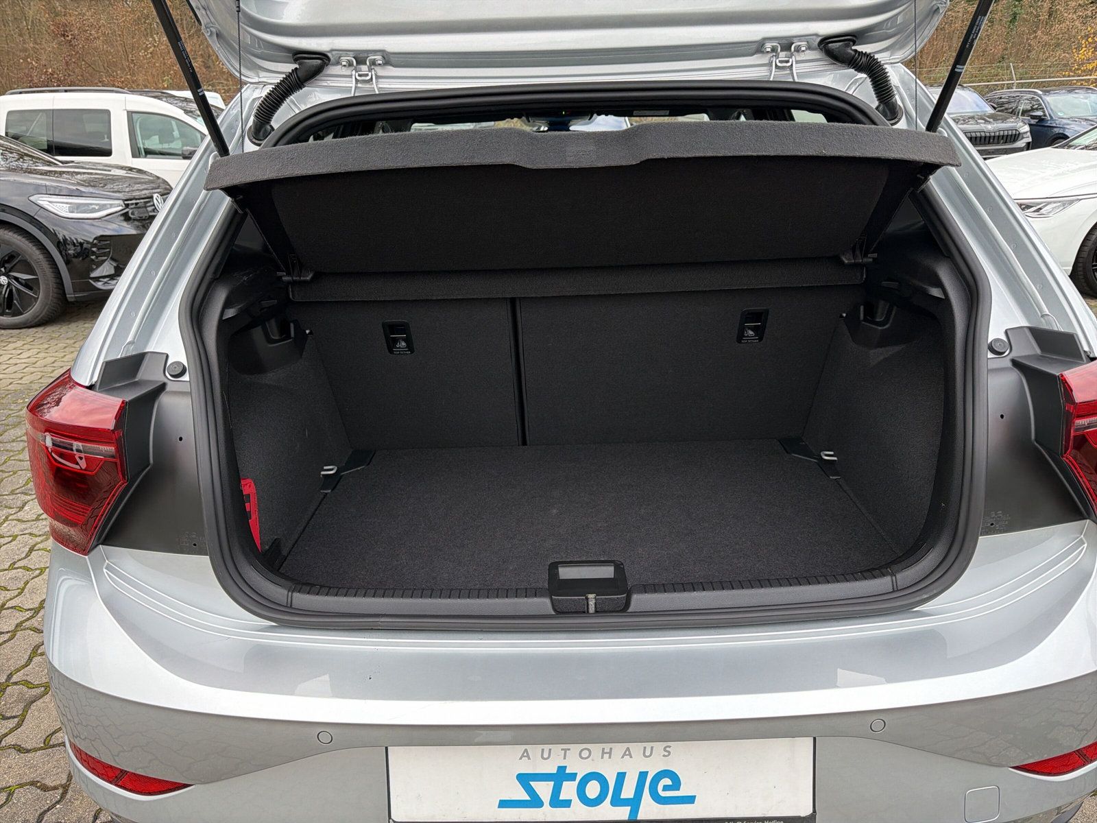 Polo R-Line TSi DSG Apple CarPlay Matrix