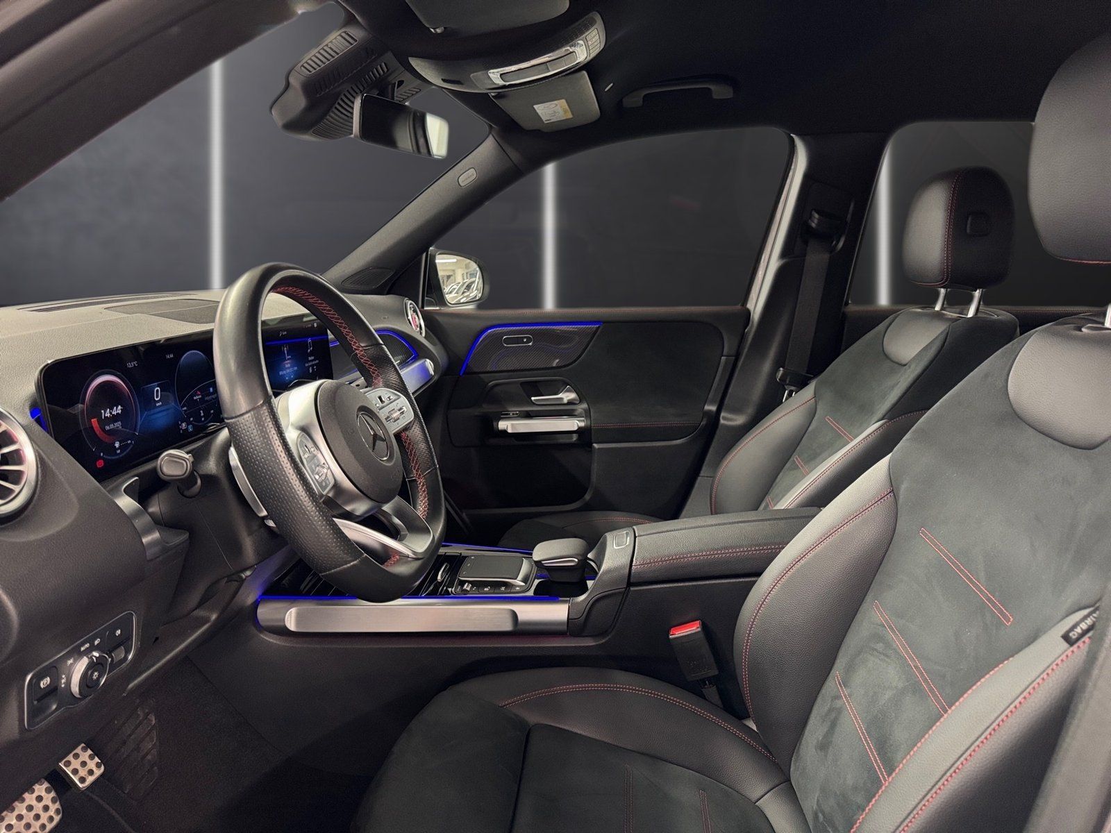 Fahrzeugabbildung Mercedes-Benz GLB 220 d 4M AMG*AHK*Distro*Totwink*LED*Kamera*