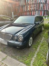 Mercedes-Benz Mercedes E280 T Modell S210 W210 4Matic 7 ... - Mercedes-Benz E 280 aus 2000