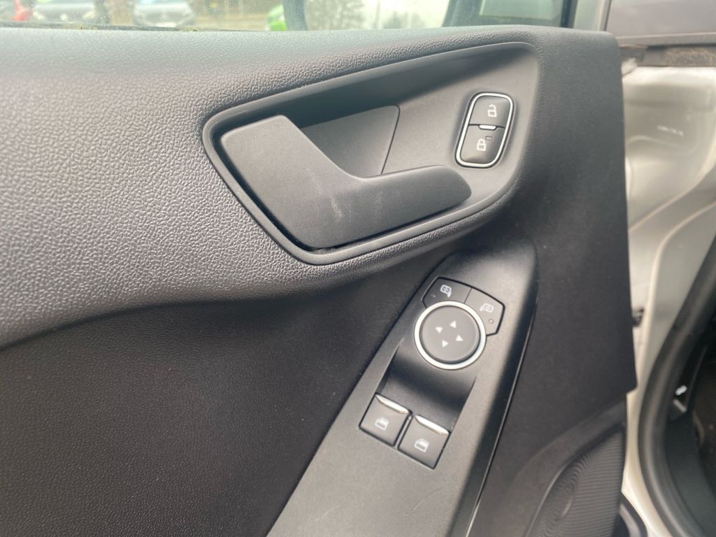 Ford Fiesta Navi Klima Sitzheizung Lenkradheizung – Bild 14