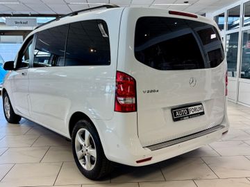 Mercedes V 220 - 8
