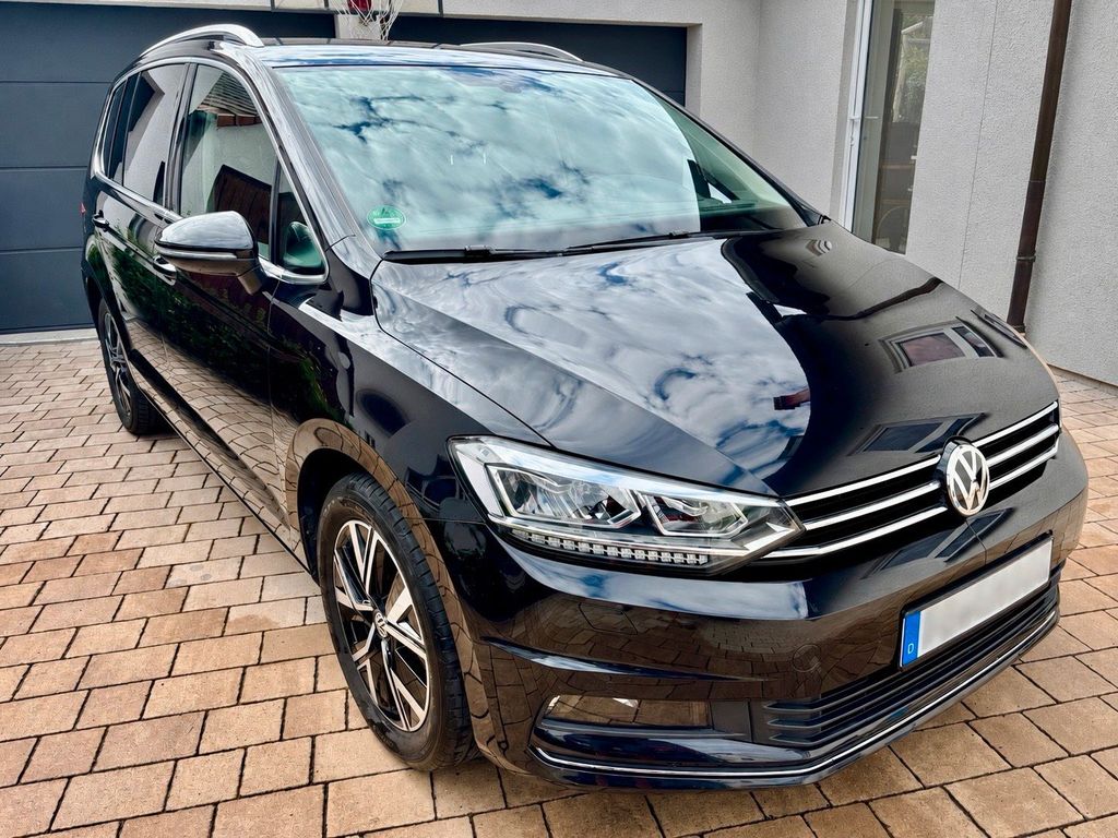 Image of Volkswagen Touran