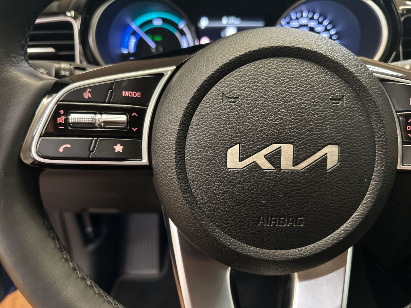 Fahrzeugabbildung Kia Ceed_sw Plug-in Hybrid Spirit 1.6 + Navi + Digit