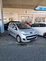 Peugeot 107 Urban Move 70 - gebrauchte Peugeot 107 aus dem Jahr 2011