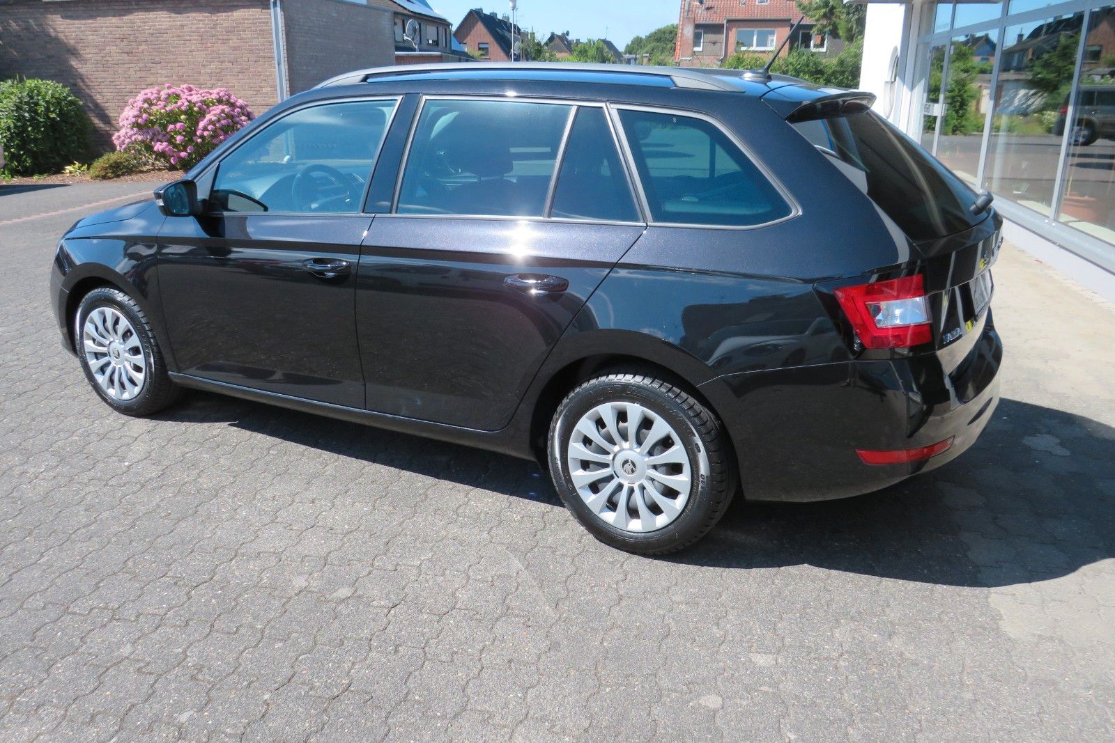 Fahrzeugabbildung SKODA Fabia Combi Ambition GJ SMART-LINK SITZH. NAVI 1