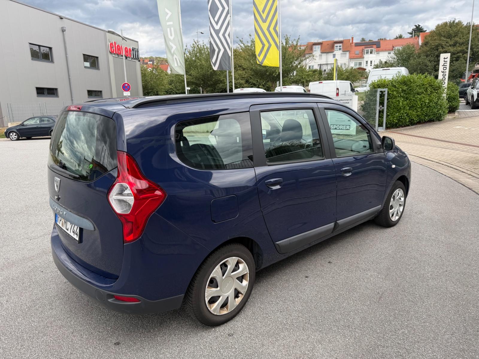 Dacia Lodgy 2014 — engine 1.461 cm³, 90 HP (66kW)