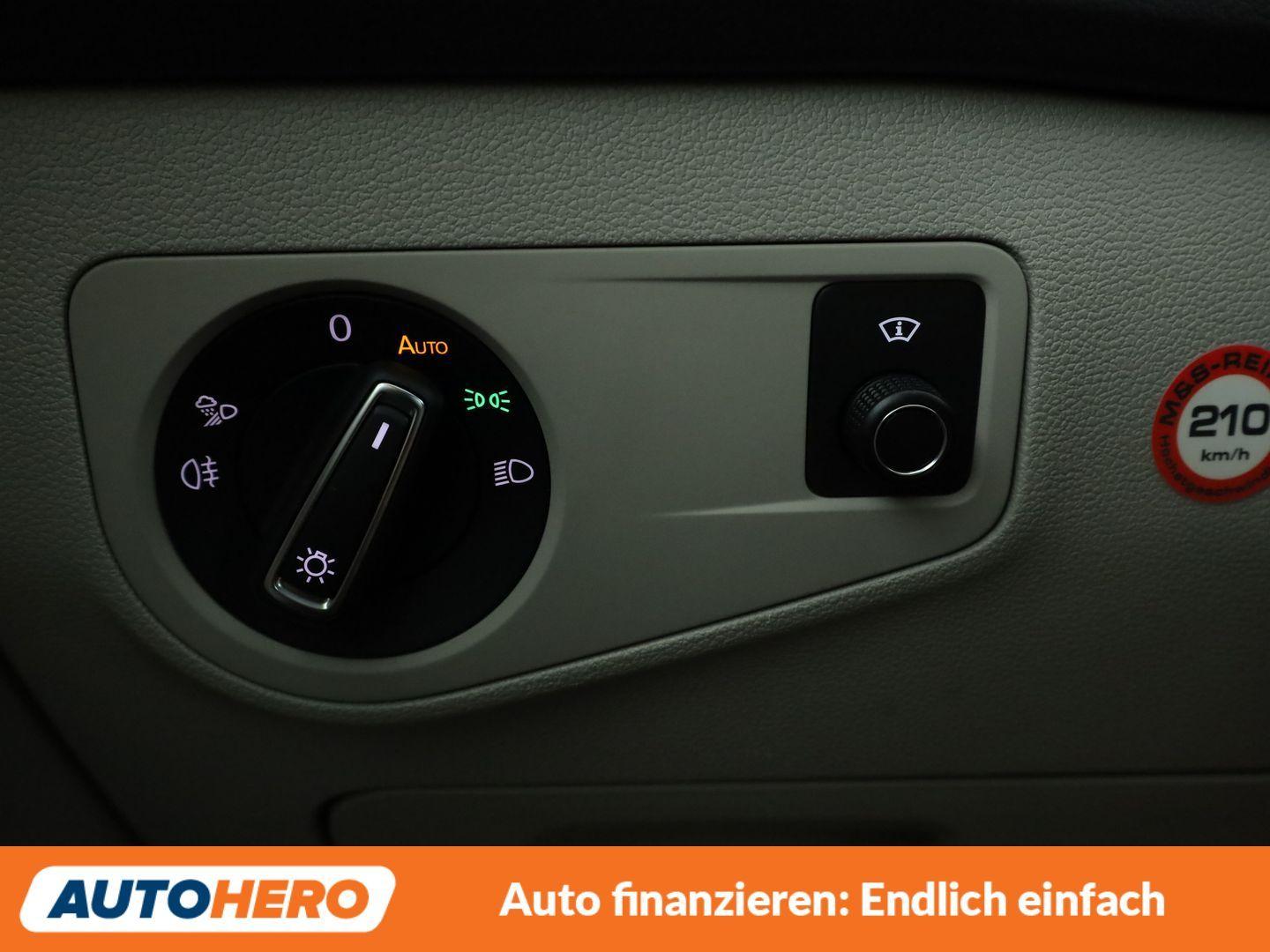 Volkswagen Tiguan 2.0 TSI Elegance 4Motion Aut.*NAVI*360*
