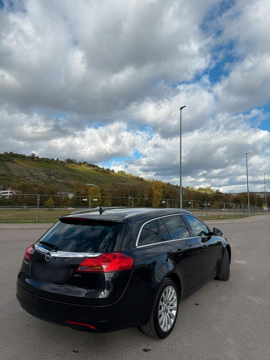 Opel Insignia 2011 — engine 160 HP (118kW)