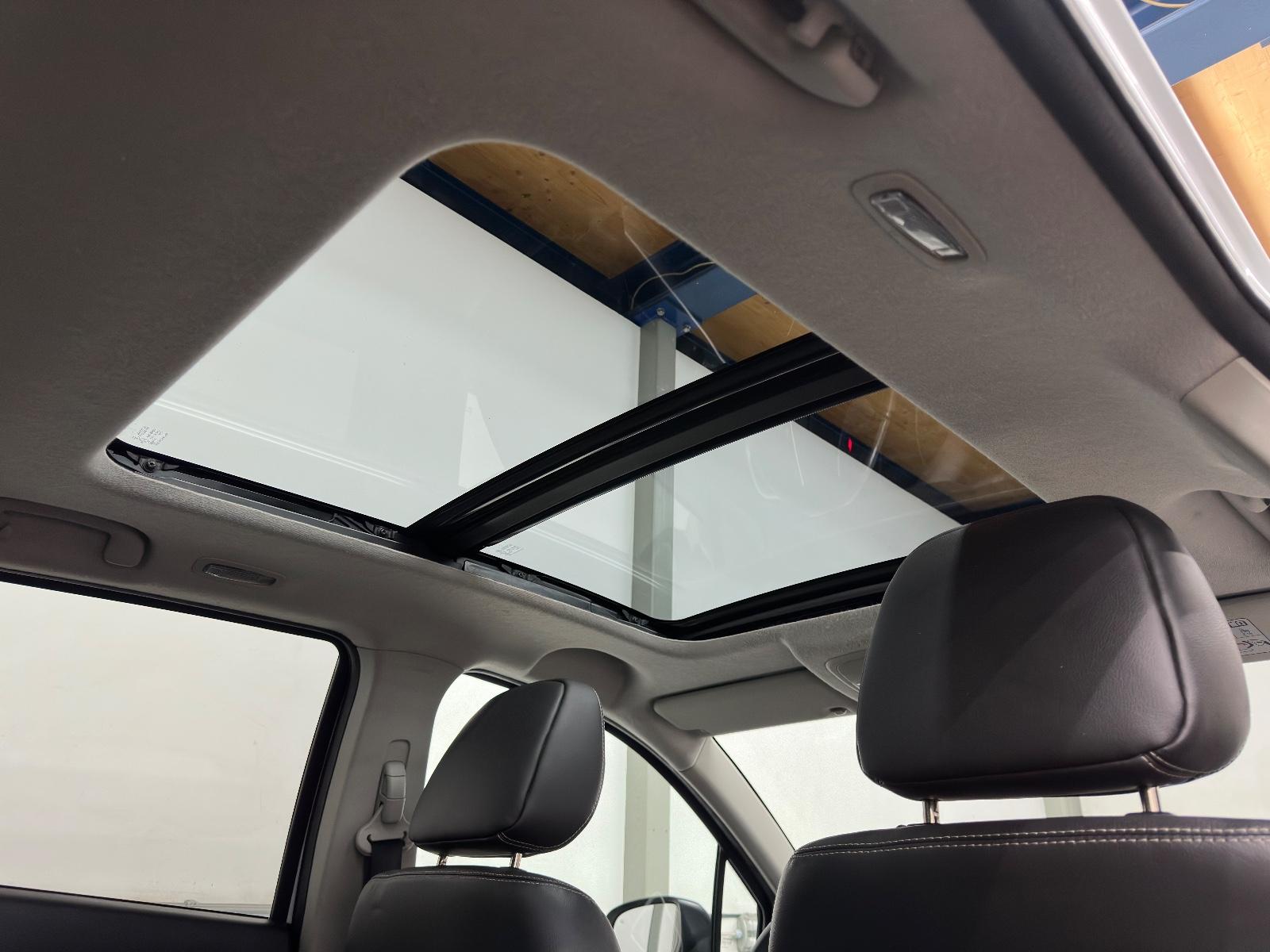 Suzuki (SX4) S-Cross 1.6 DDiS Comfort+ 4WD LEDER NAVI