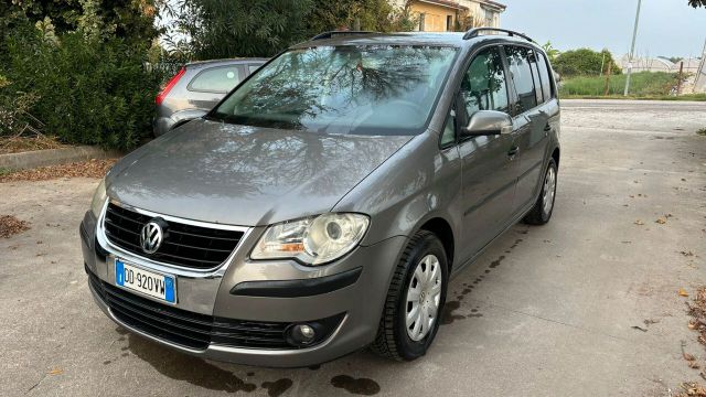 Volkswagen Touran posti 5 GPL dalla cassa