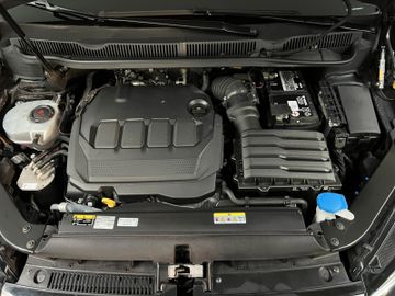 Bild 19 VW Touran 2.0 TDI Highline +NAVI+LED+ACC